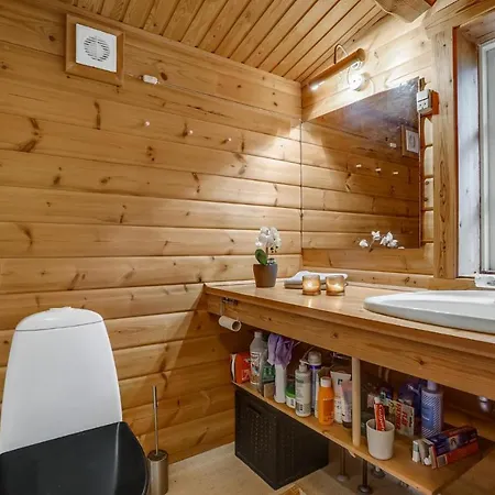 Cozy In With Kitchen 度假居 *